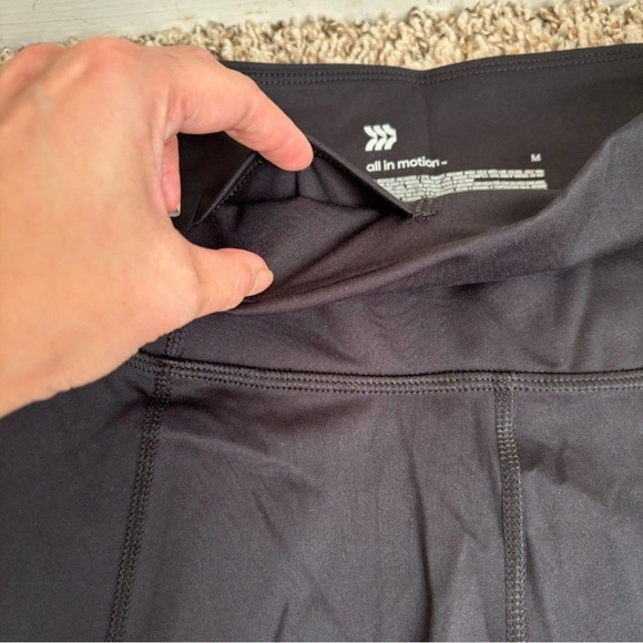 2x All In Motion Everyday Soft Ultra High Rise Leggings - Picture 2 of 4